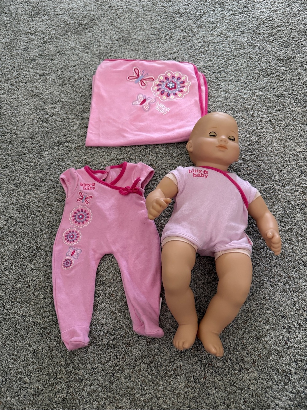American Girl Bitty Baby Doll Blonde with Blue Eyes with Outfit and Blanket
